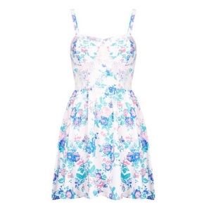 •NWOT• Top shop Floral White Mini Dress
